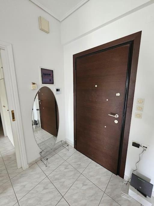 Chalkís Seaside Apartment - Charlie'S House מראה חיצוני תמונה